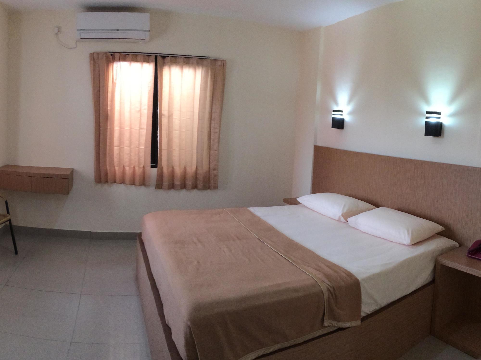 Guest House Remaja Samarinda Εξωτερικό φωτογραφία